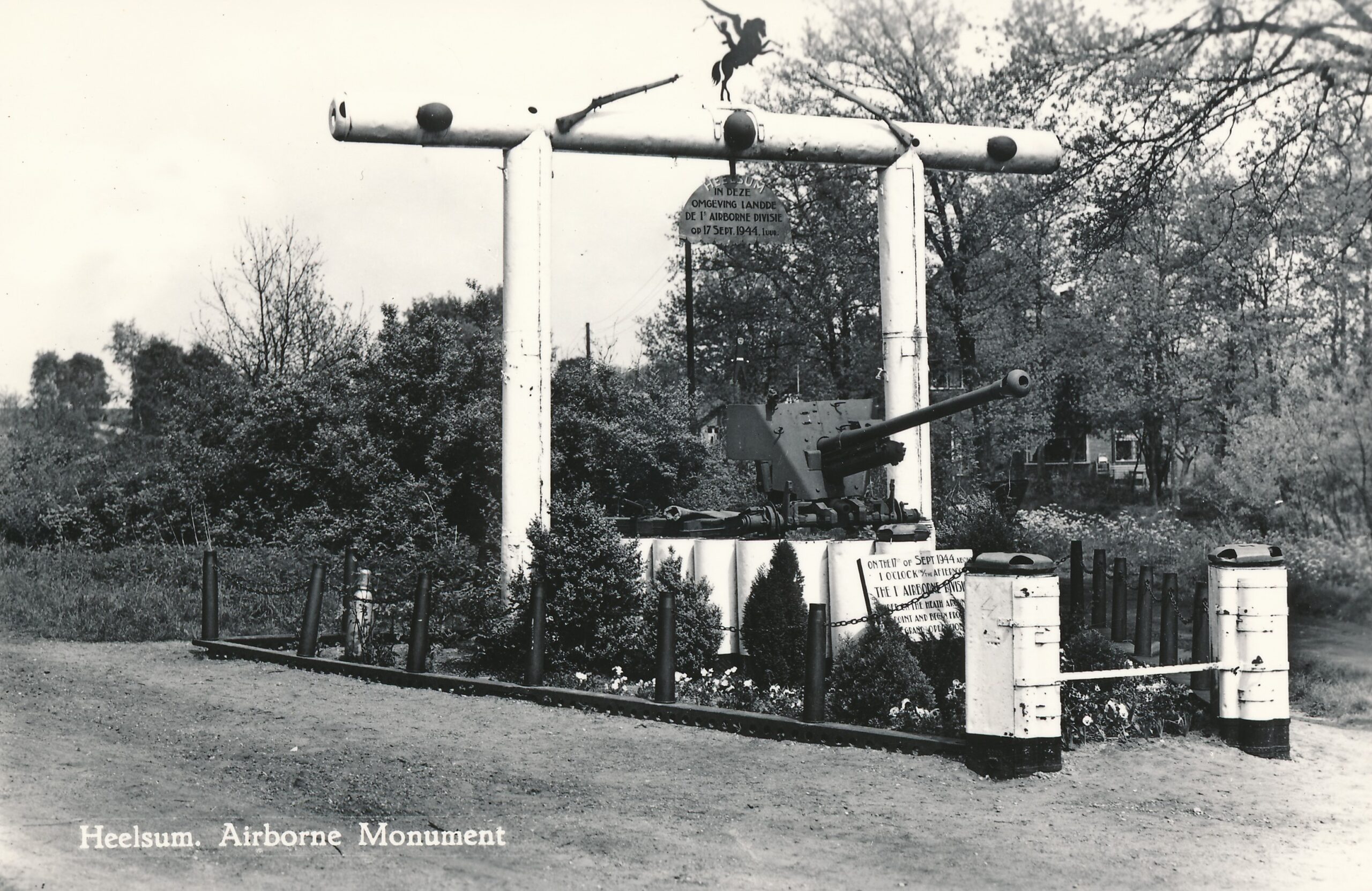 Airbornemonument Heelsum.